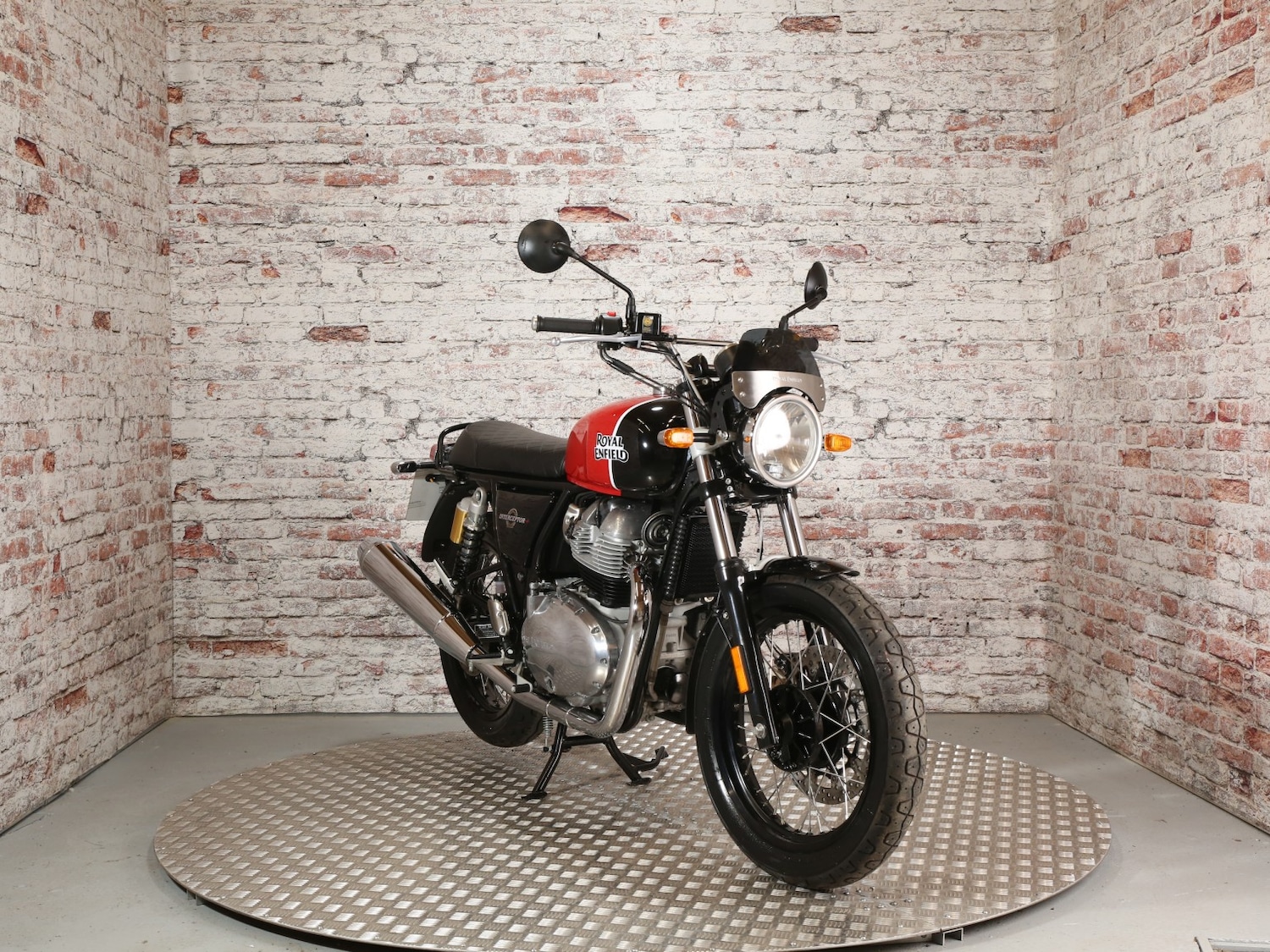 Royal Enfield INTERCEPTOR 650