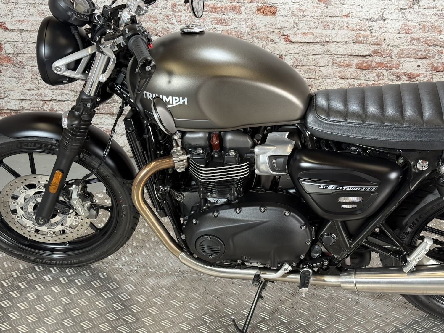 Triumph SPEED TWIN 900
