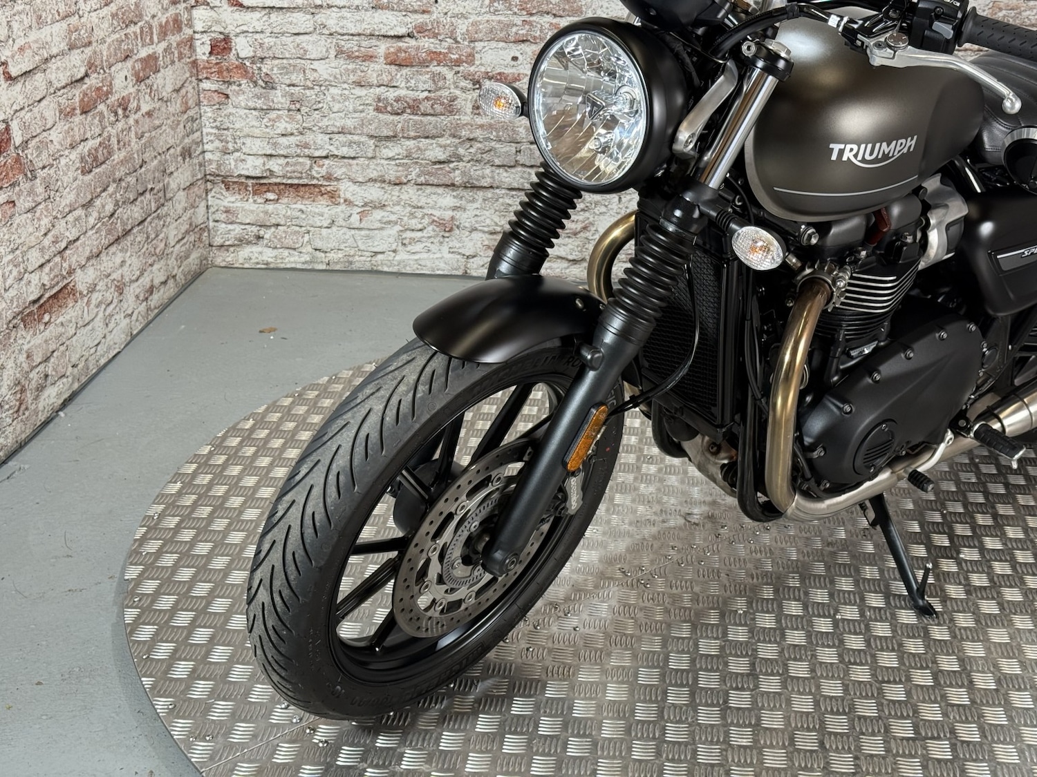 Triumph SPEED TWIN 900