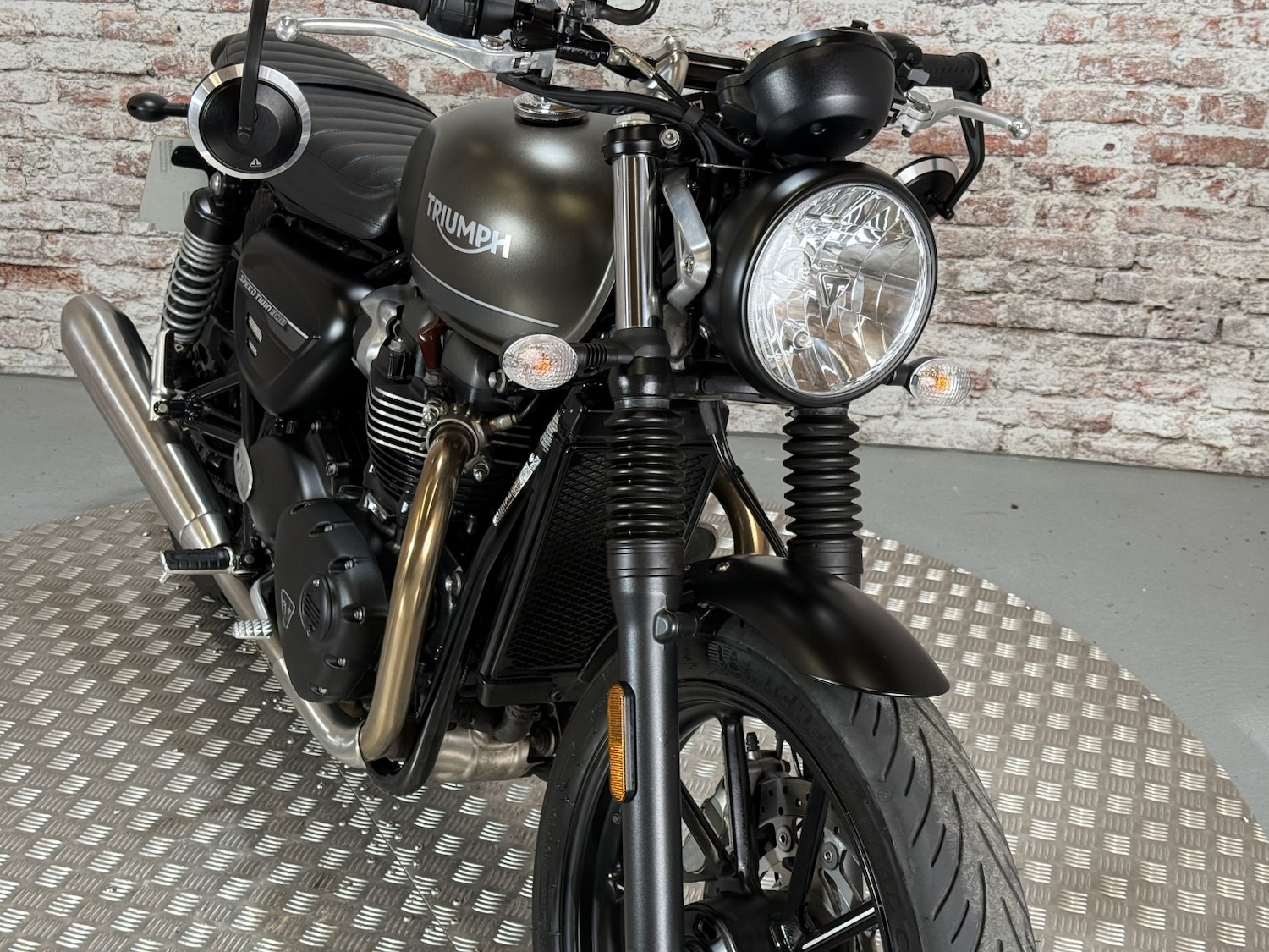 Triumph SPEED TWIN 900
