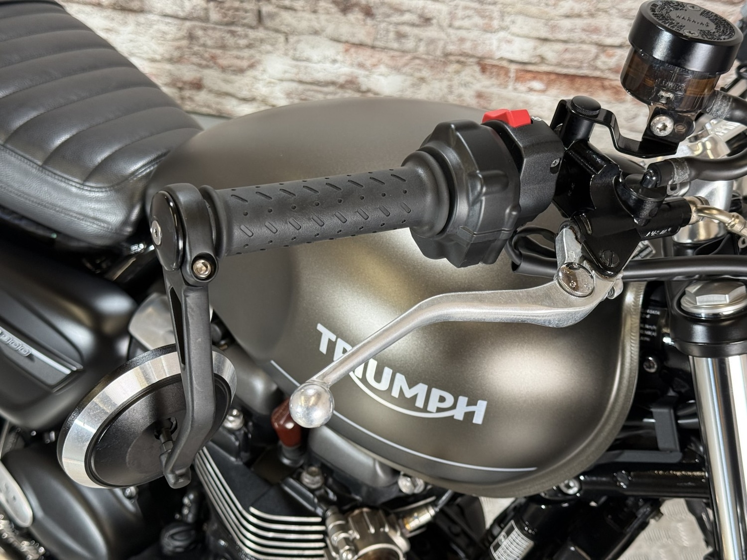 Triumph SPEED TWIN 900