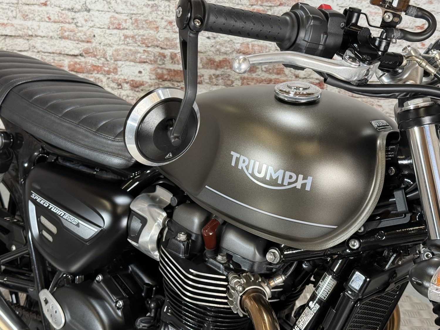 Triumph SPEED TWIN 900