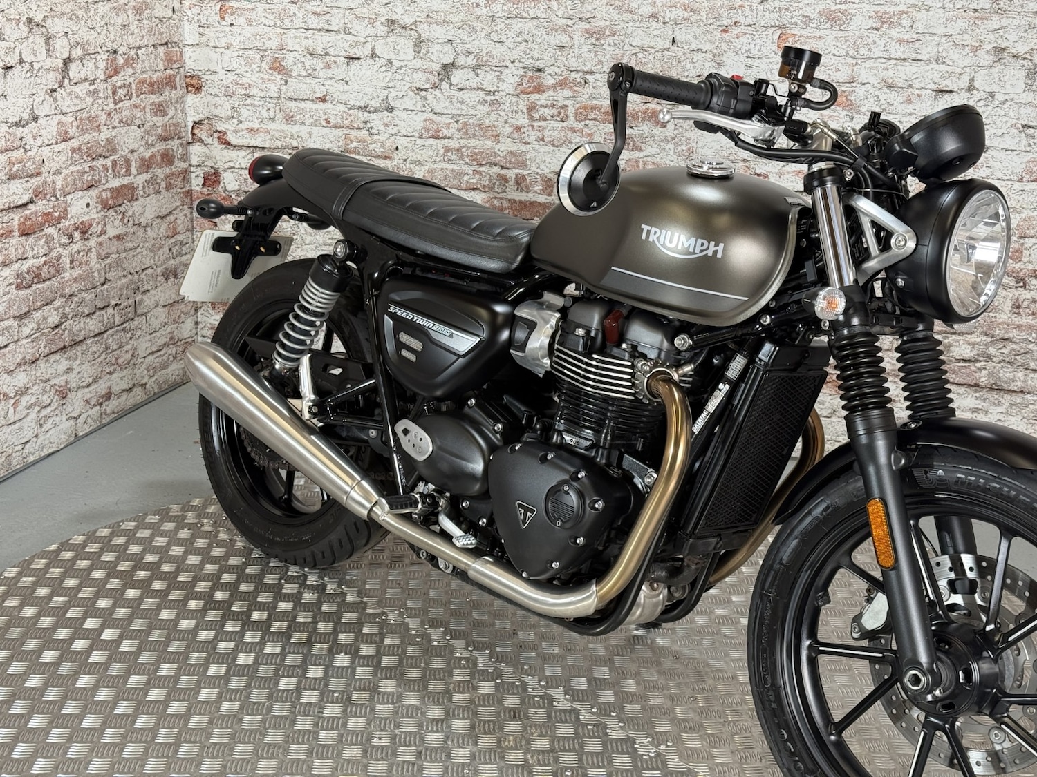 Triumph SPEED TWIN 900
