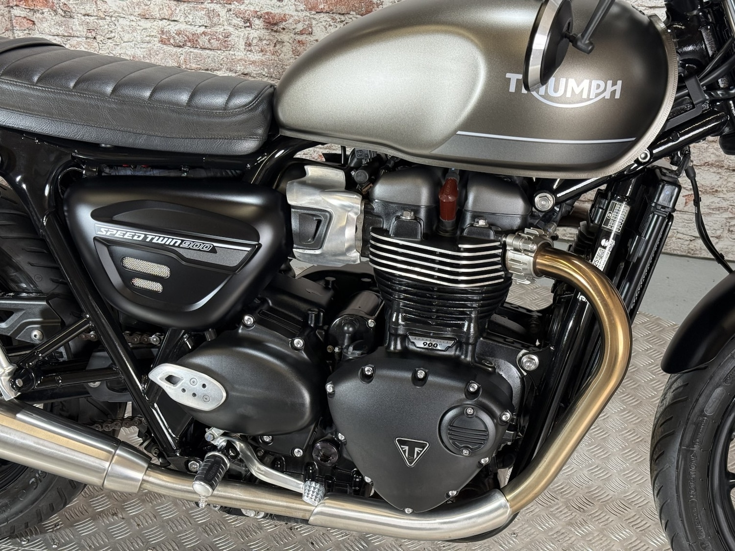 Triumph SPEED TWIN 900