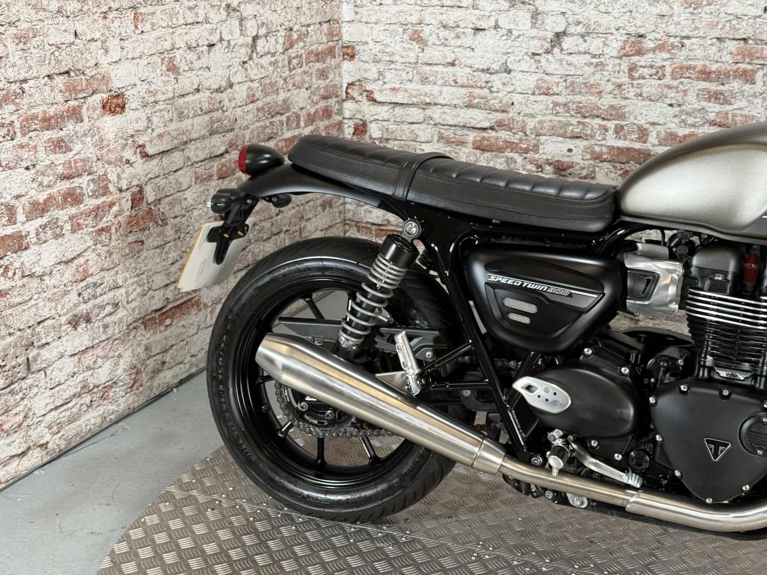 Triumph SPEED TWIN 900