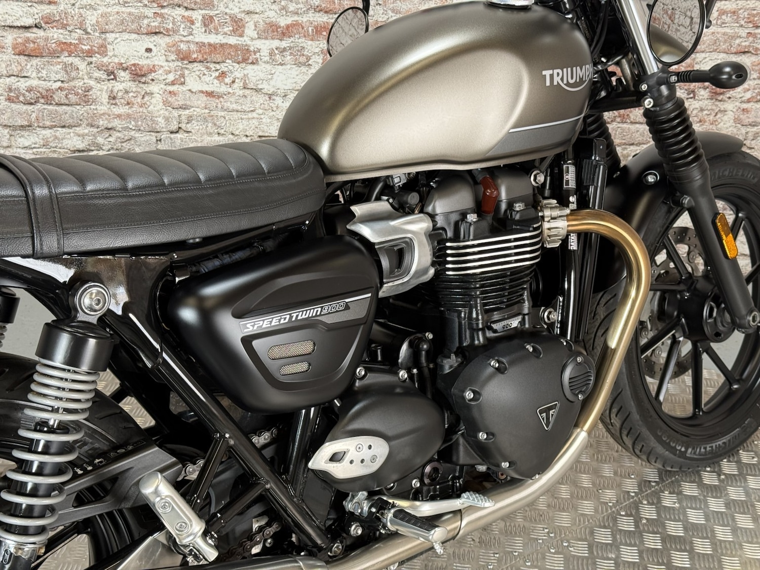 Triumph SPEED TWIN 900