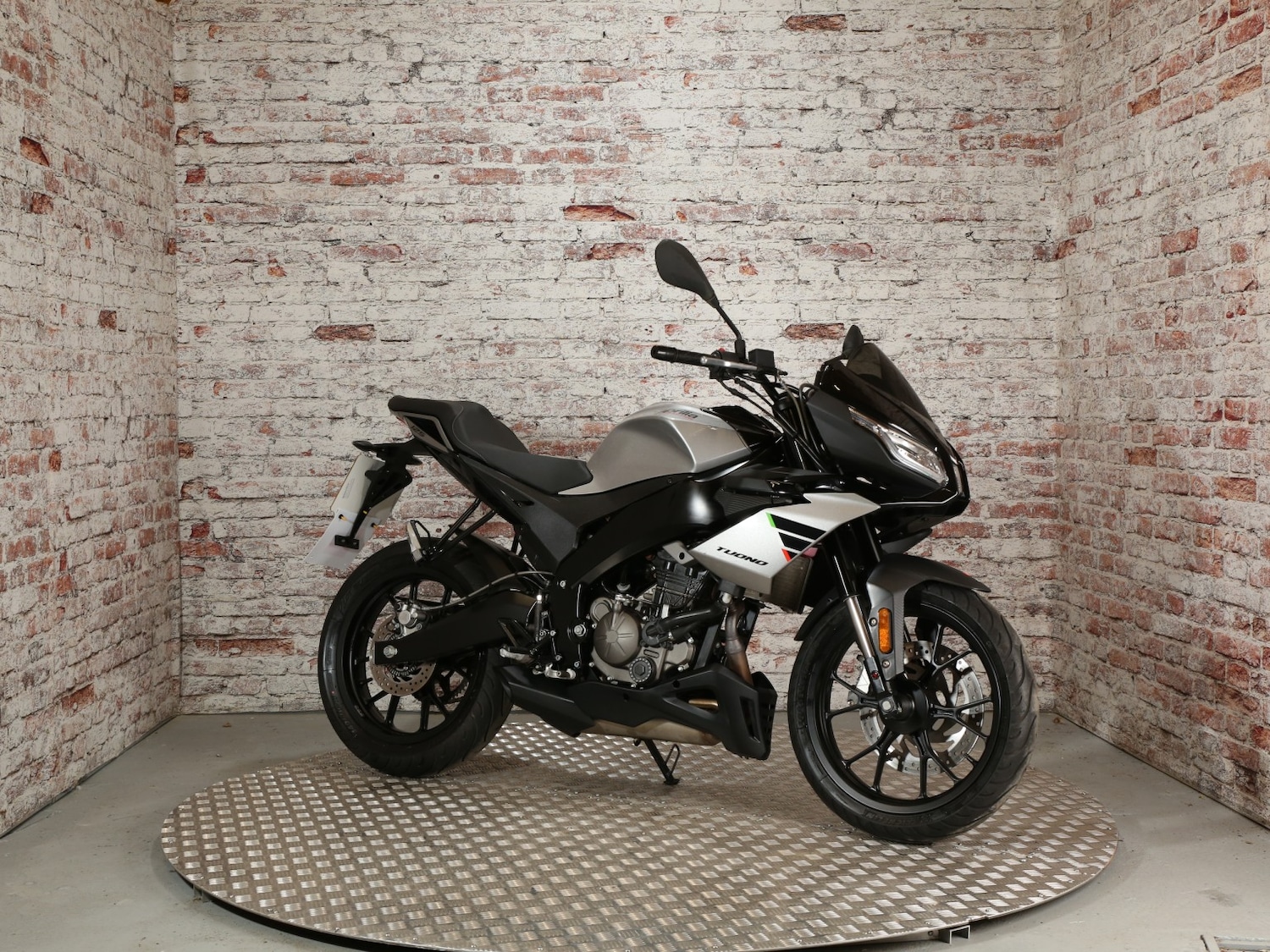 Used Aprilia Tuono 125 2023 for sale - 78445851: Photo 3