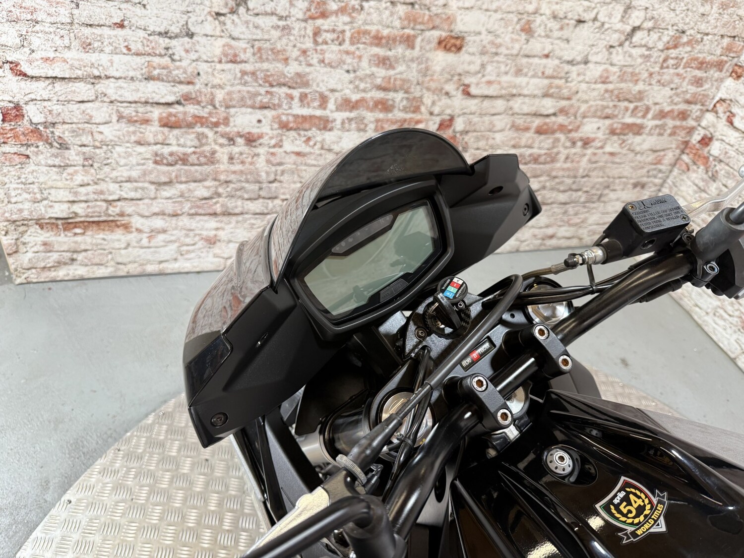 Used Aprilia Tuono 125 2023 for sale - 78445851: Photo 30