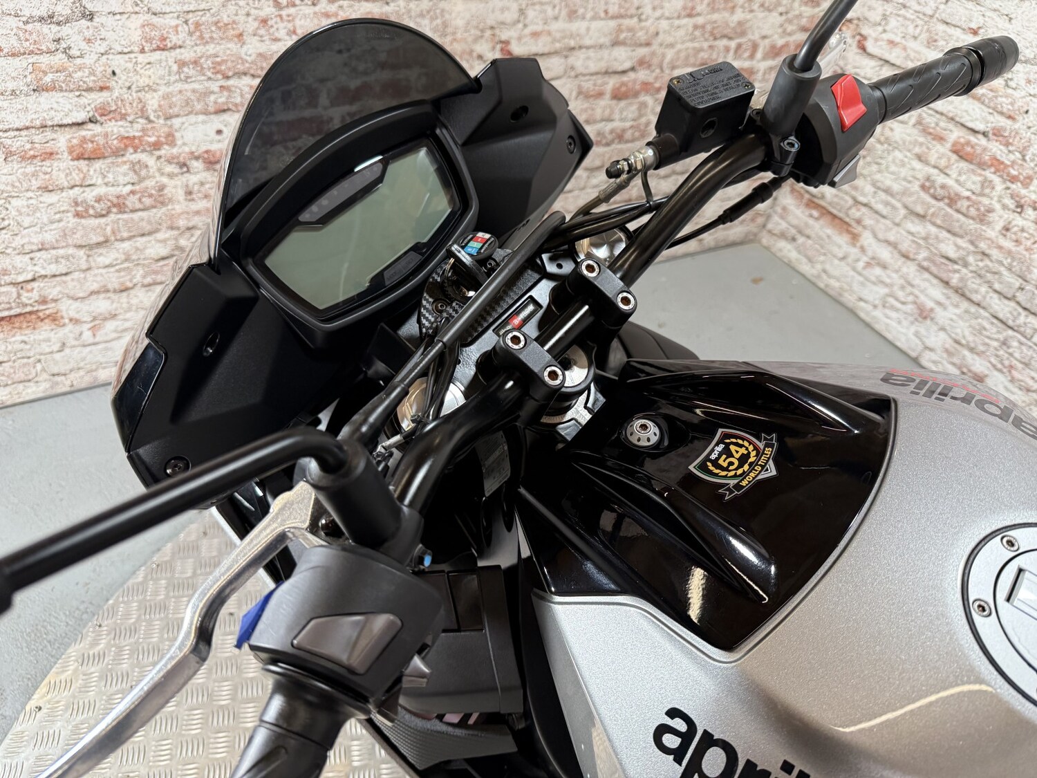 Used Aprilia Tuono 125 2023 for sale - 78445851: Photo 31