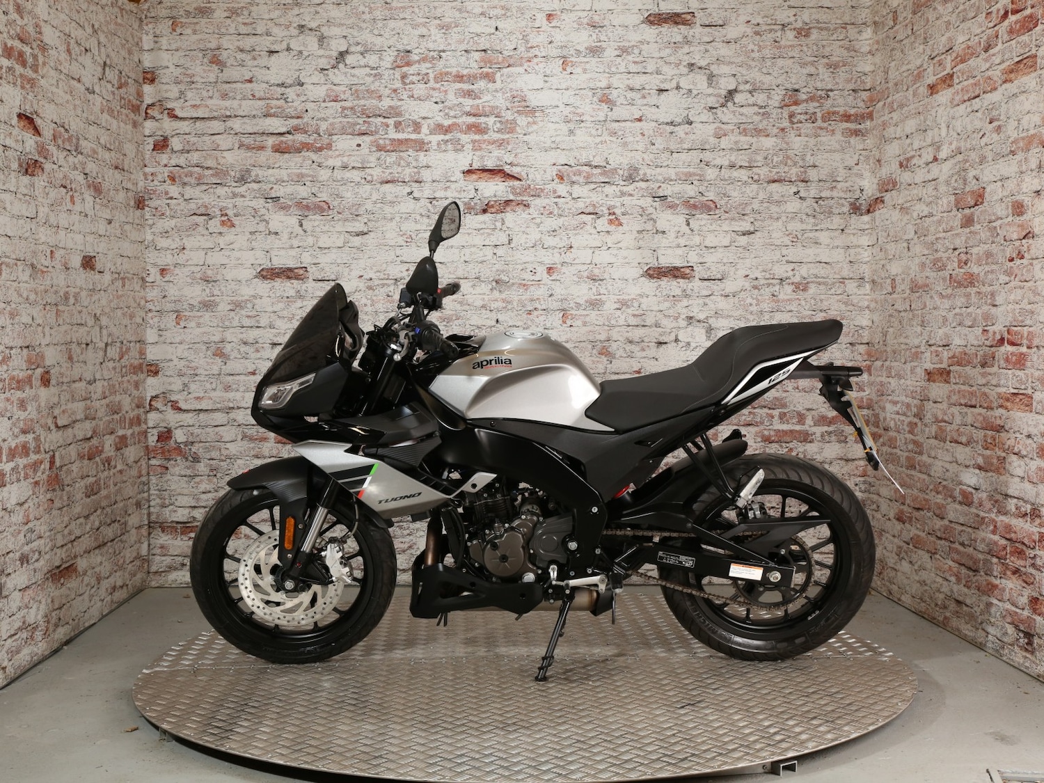 Used Aprilia Tuono 125 2023 for sale - 78445851: Photo 7
