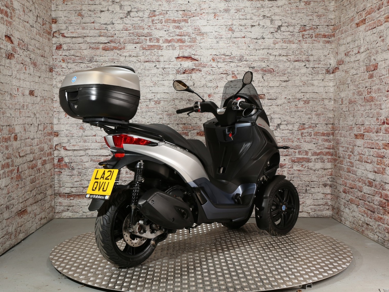 Used Piaggio MP3 300 2021 for sale - 78813399: Photo 12