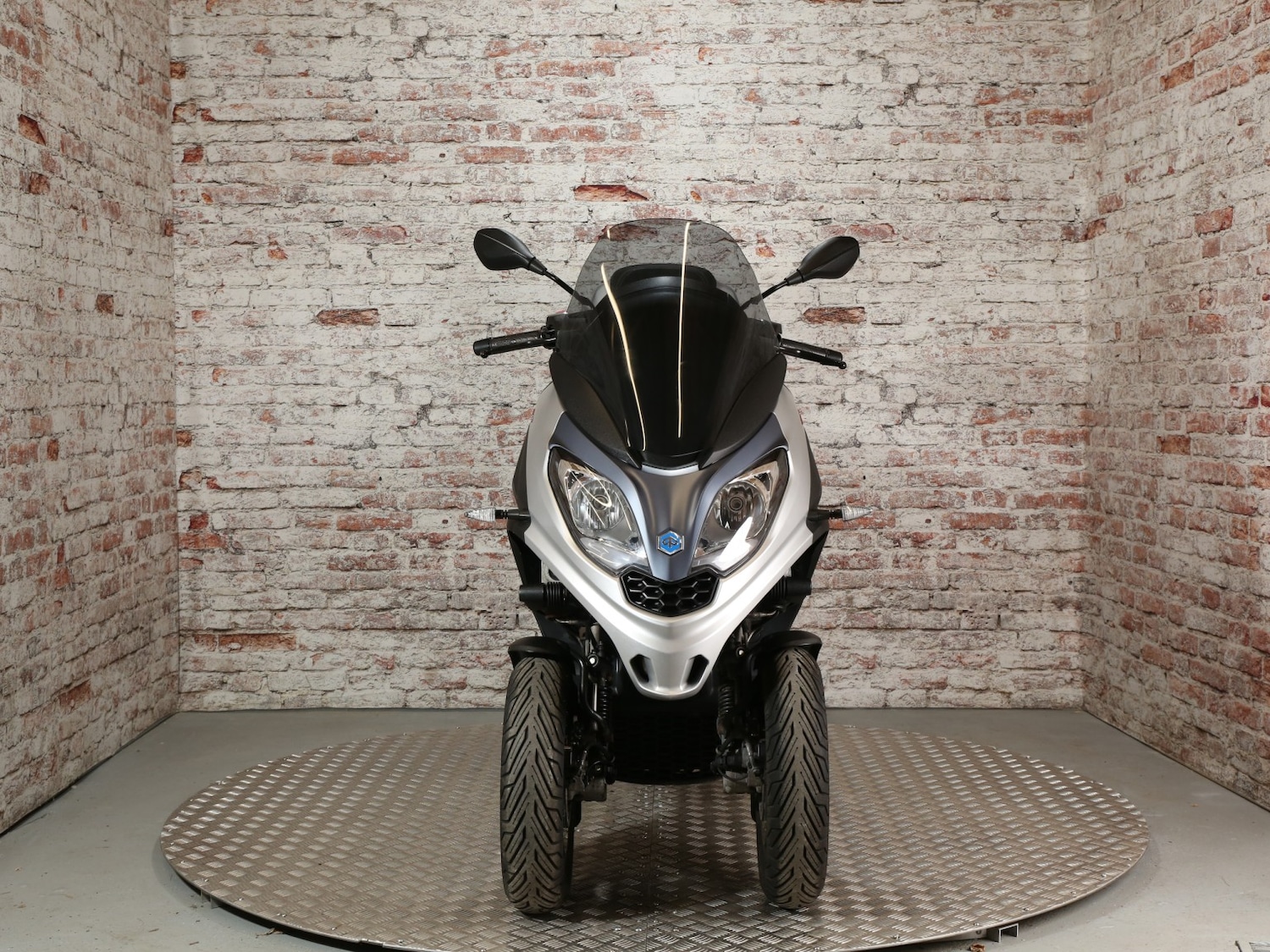 Used Piaggio MP3 300 2021 for sale - 78813399: Photo 16
