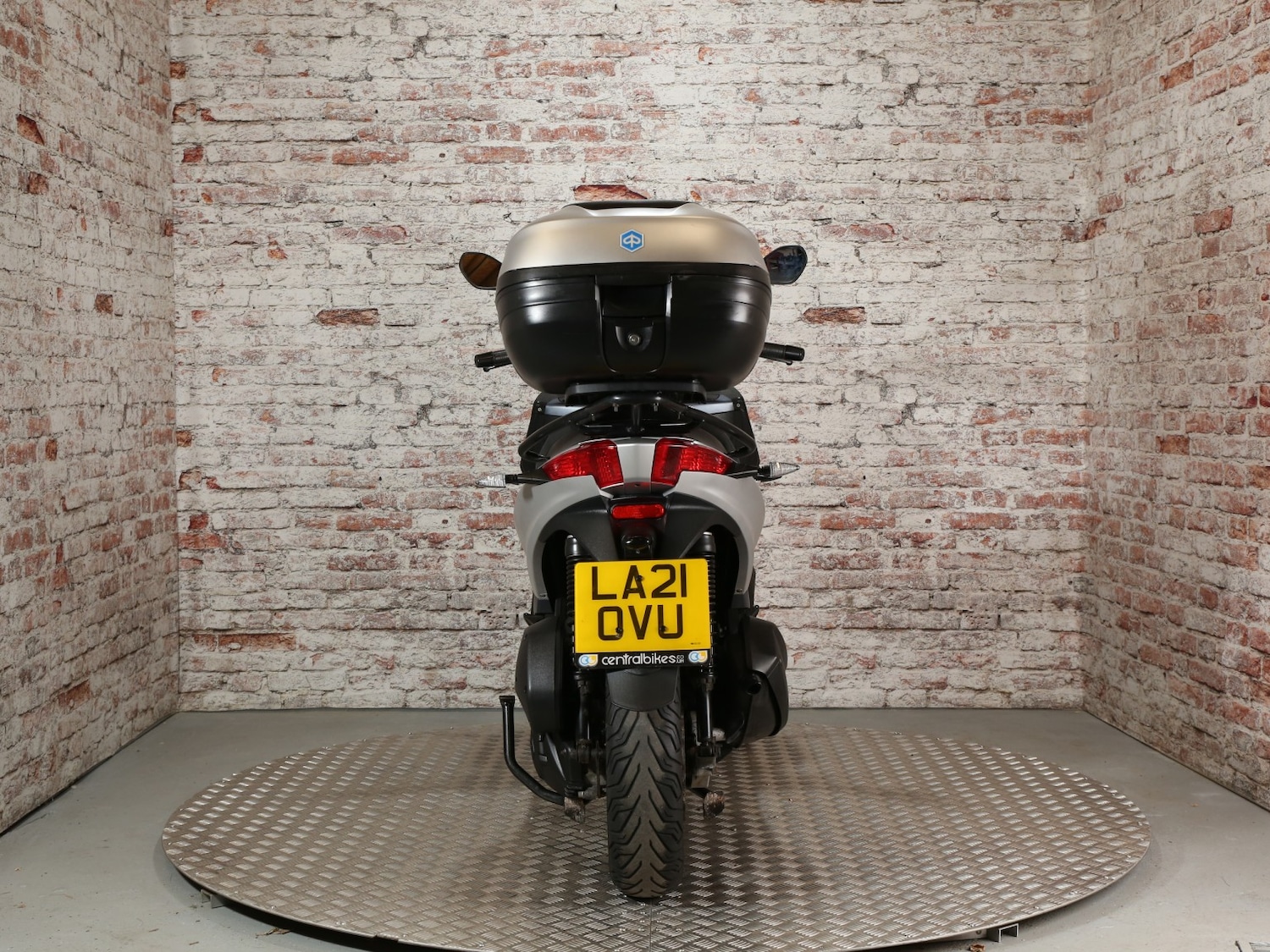 Used Piaggio MP3 300 2021 for sale - 78813399: Photo 17