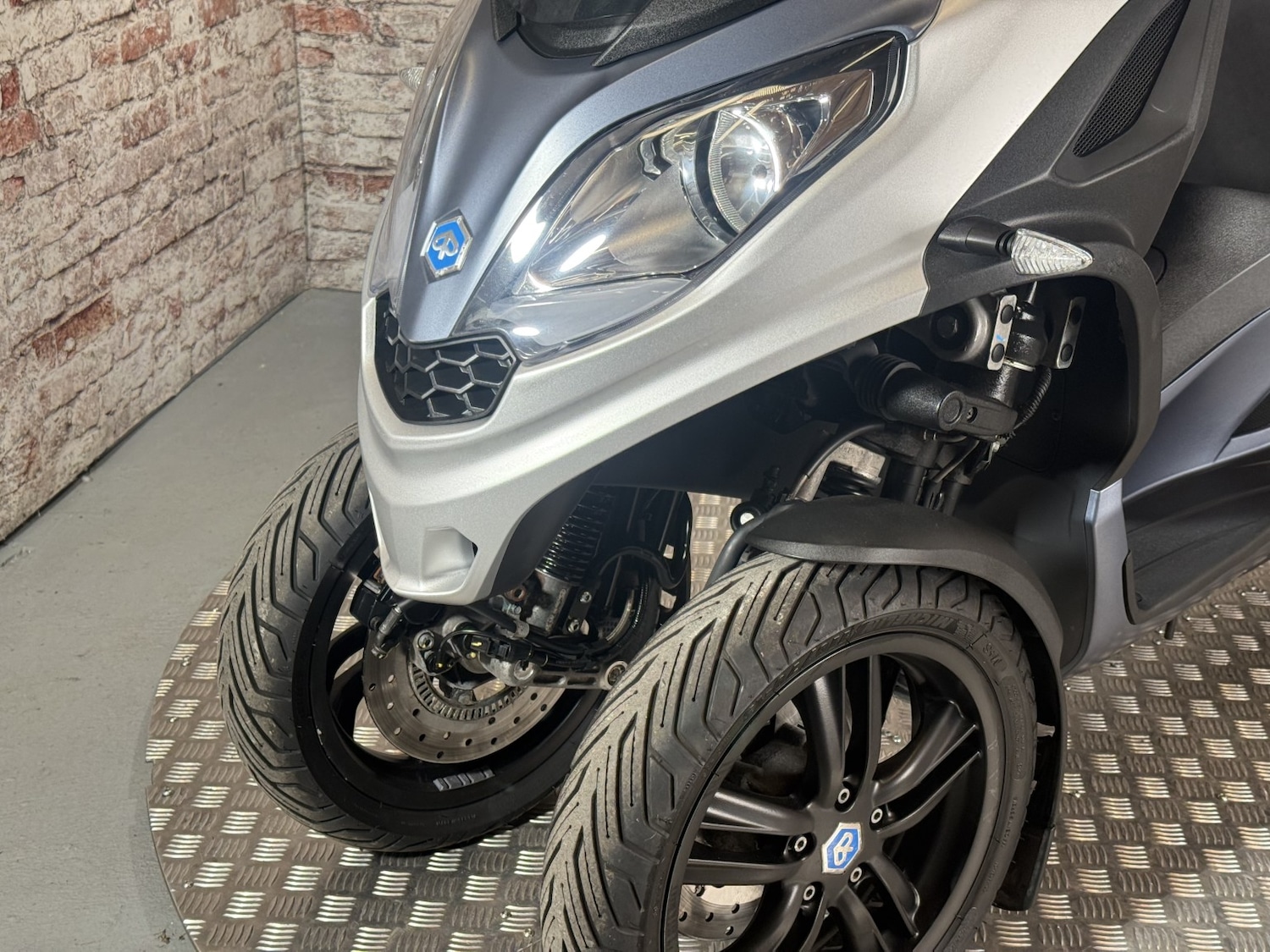 Used Piaggio MP3 300 2021 for sale - 78813399: Photo 19