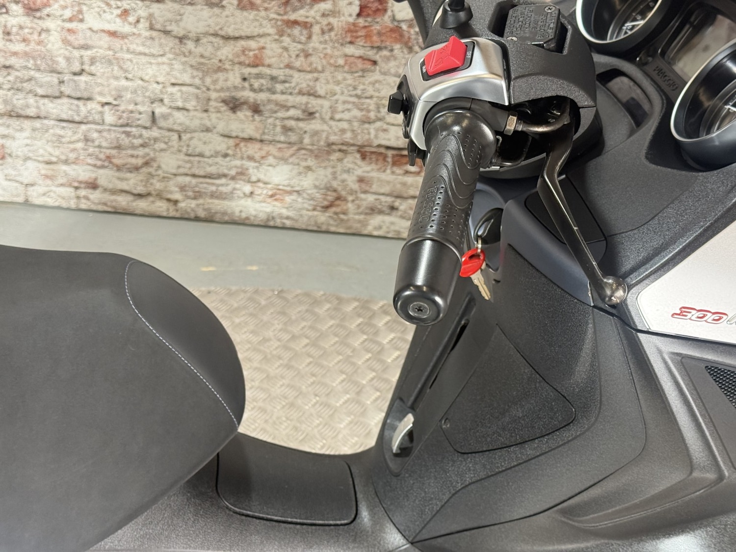 Used Piaggio MP3 300 2021 for sale - 78813399: Photo 43