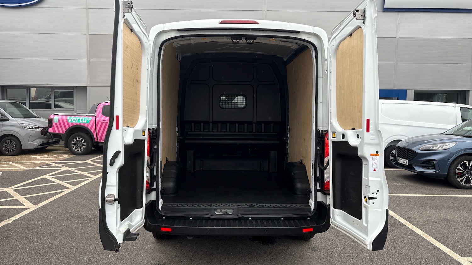 Used Ford Transit 2024 for sale - 77796797: Photo 3