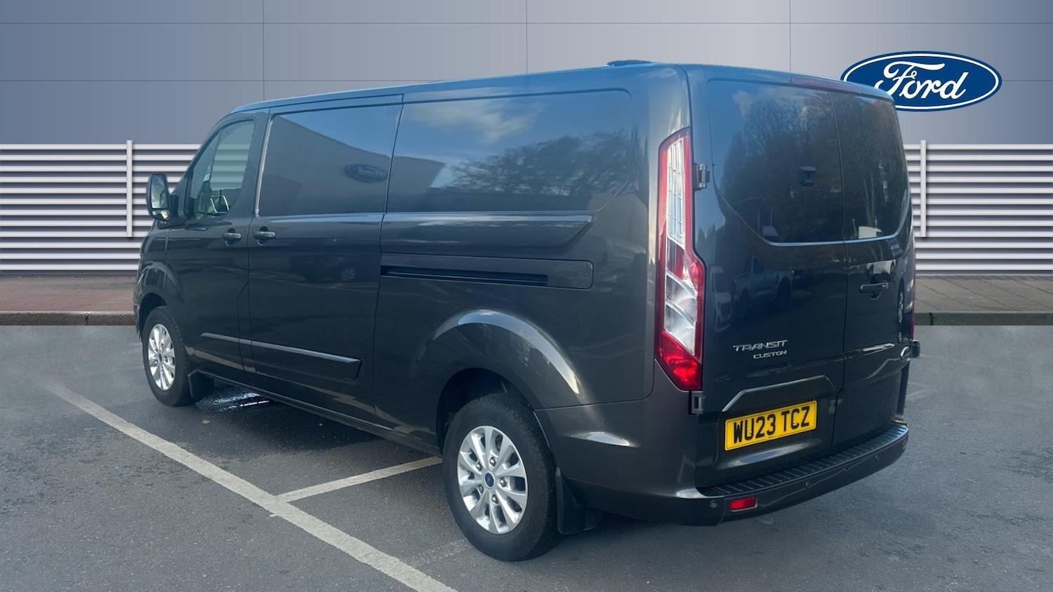 Used Ford Transit Custom 2023 for sale - 76494386: Photo 2