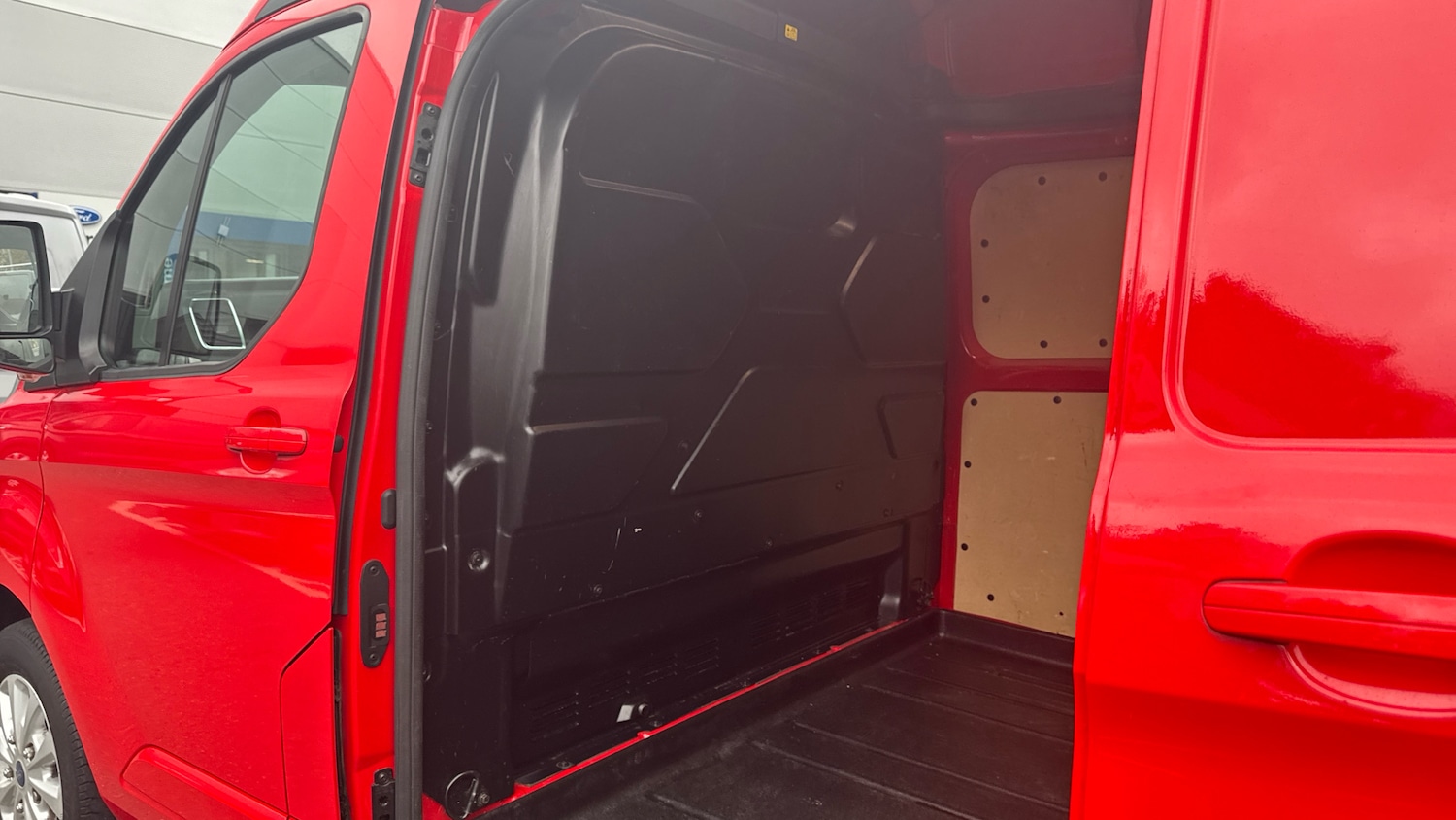 Used Ford Transit Custom 2022 for sale - 77353471: Photo 18