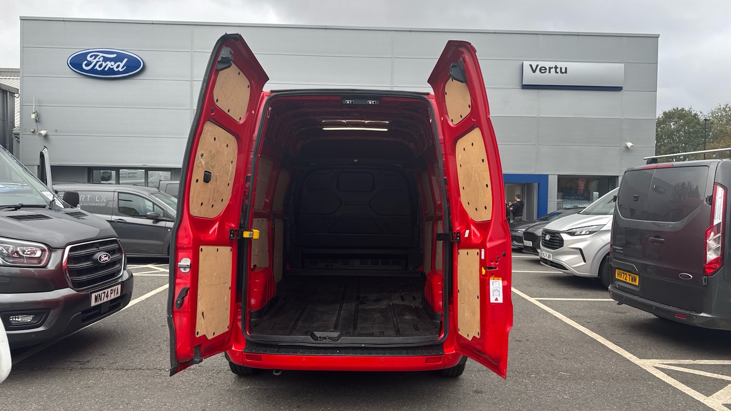 Used Ford Transit Custom 2022 for sale - 77353471: Photo 3