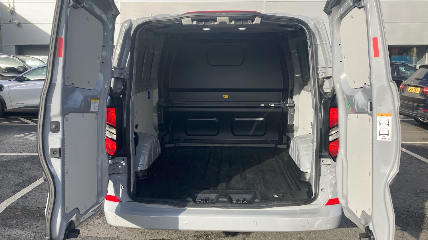 Used Ford Transit Custom 2025 for sale - 76580650: Photo 12