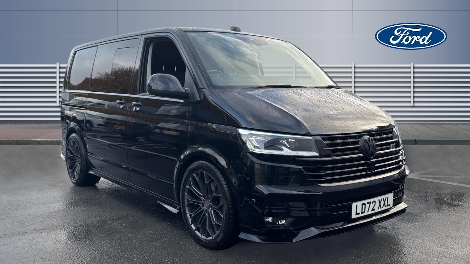 Used Volkswagen Transporter 2022 for sale - 76362839: Photo 1