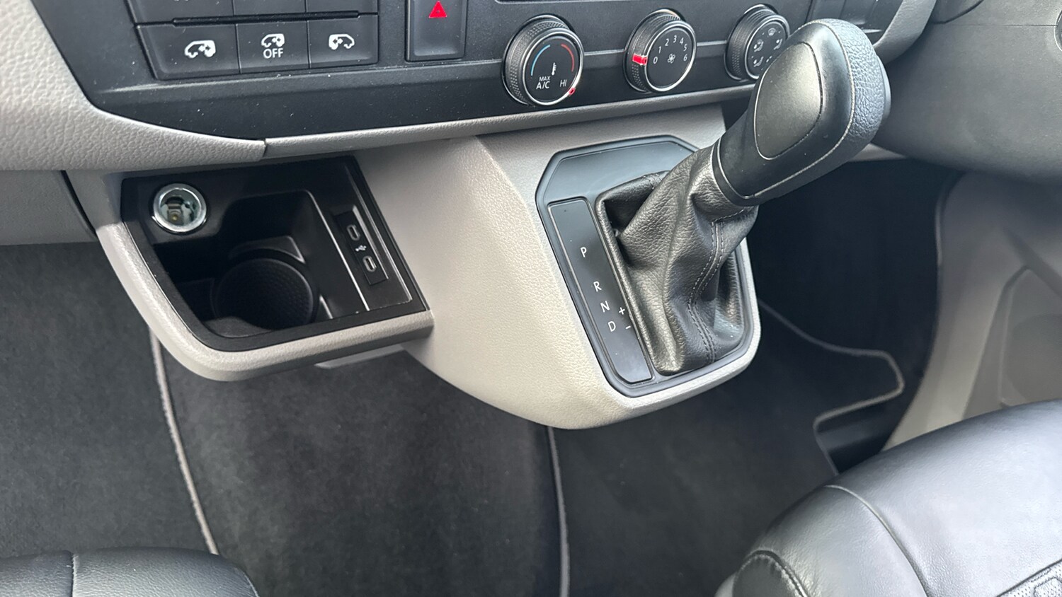 Used Volkswagen Transporter 2022 for sale - 76362839: Photo 23
