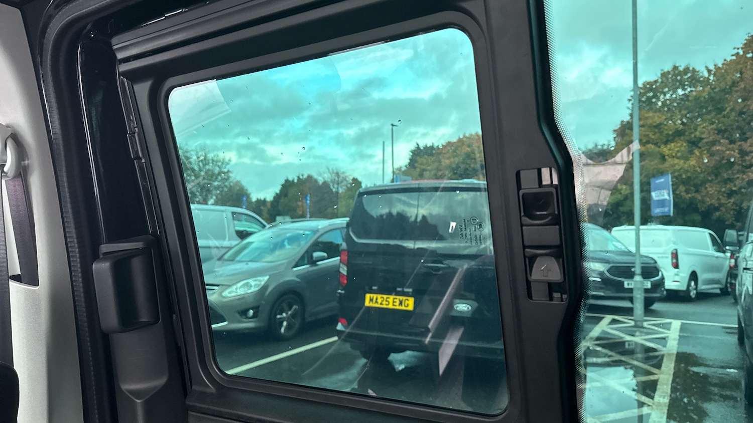 Used Volkswagen Transporter 2022 for sale - 76362839: Photo 27