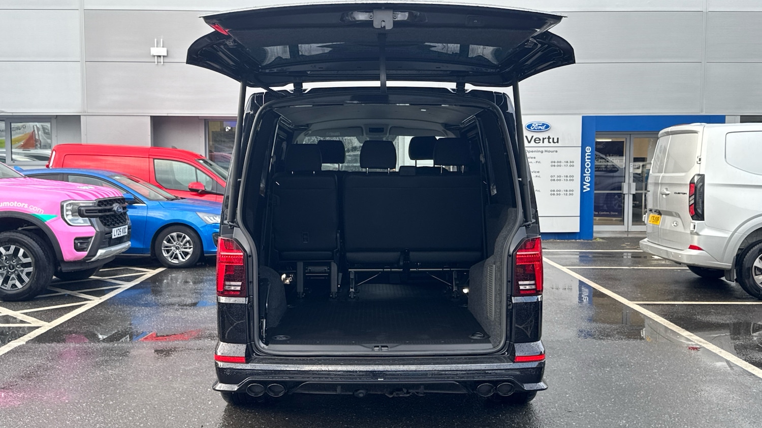 Used Volkswagen Transporter 2022 for sale - 76362839: Photo 3