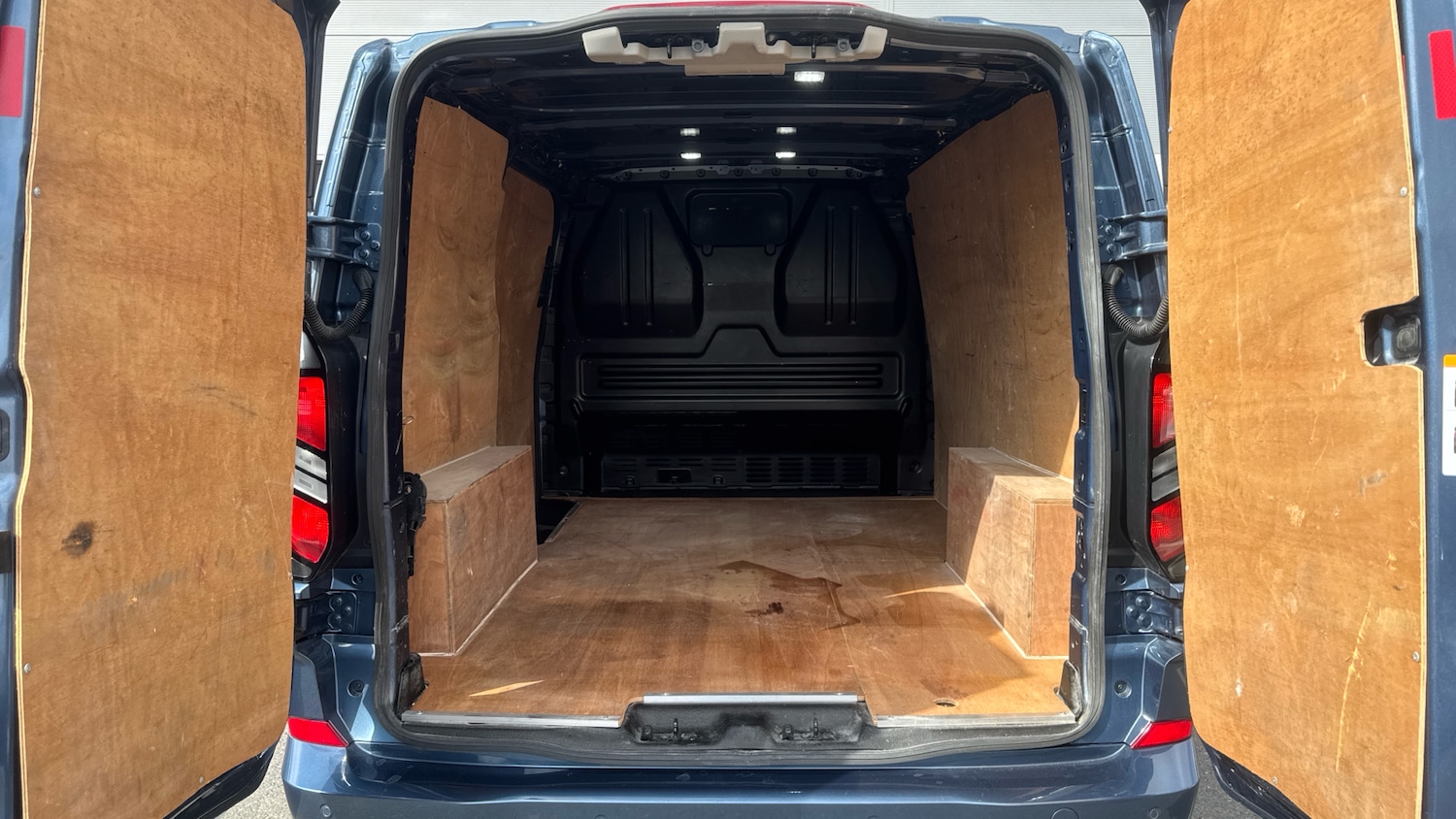 Used Ford Transit Custom 2024 for sale - 78107232: Photo 12