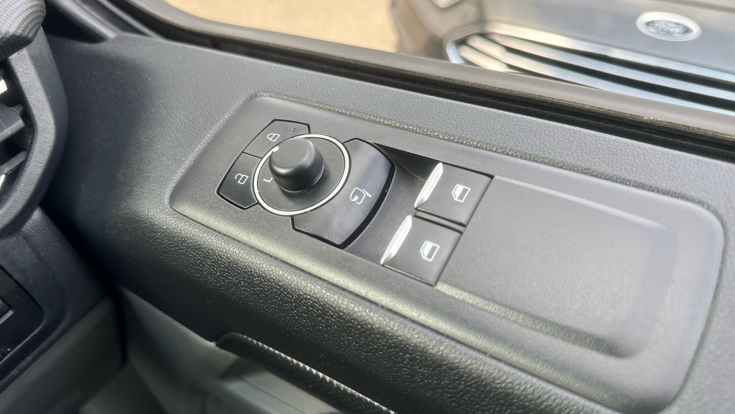 Used Ford Transit Custom 2024 for sale - 78107232: Photo 32