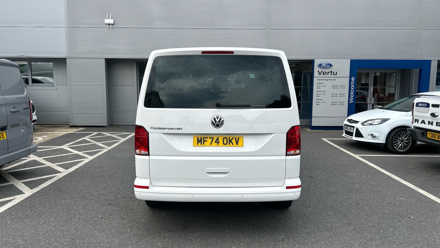 Used Volkswagen Transporter 2024 for sale - 76164398: Photo 11