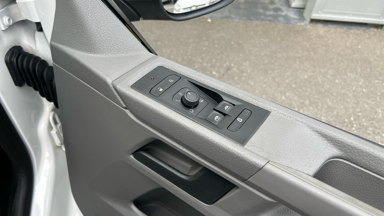 Used Volkswagen Transporter 2024 for sale - 76164398: Photo 25