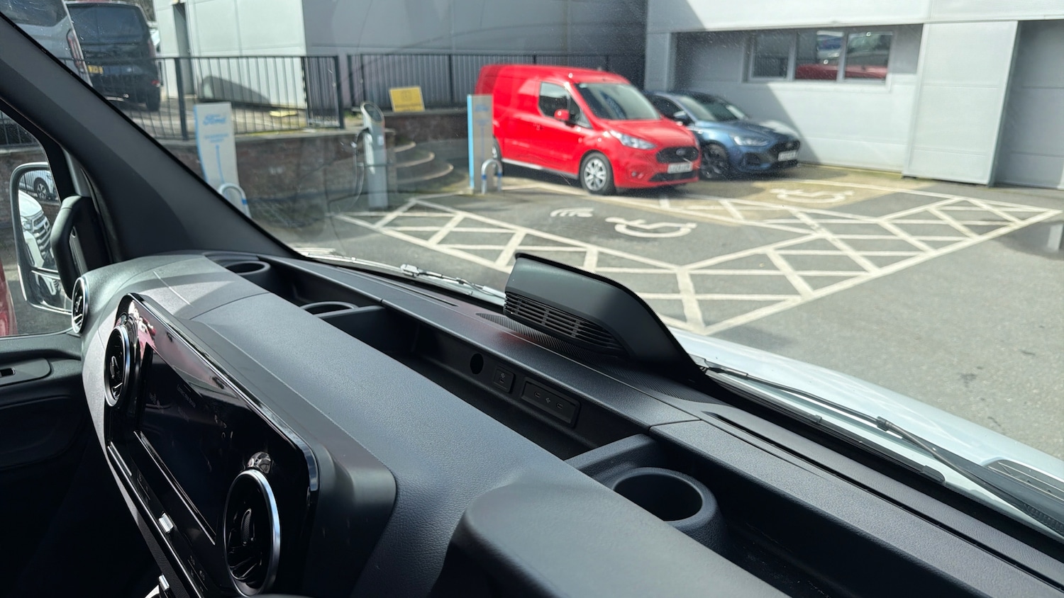 Used Mercedes-Benz Sprinter 2025 for sale - 77915358: Photo 29