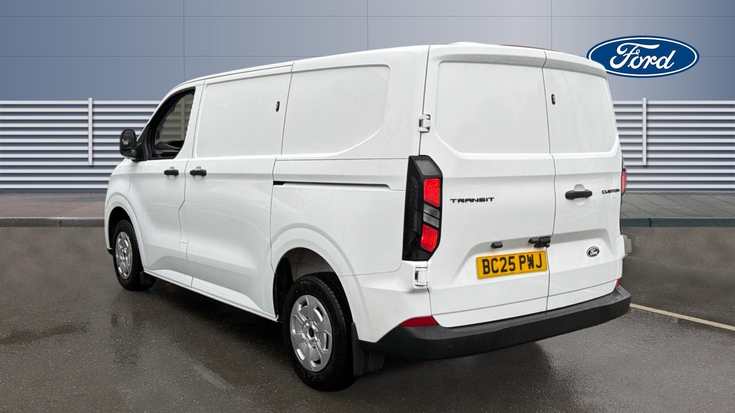 Used Ford Transit Custom 2025 for sale - 77449456: Photo 2