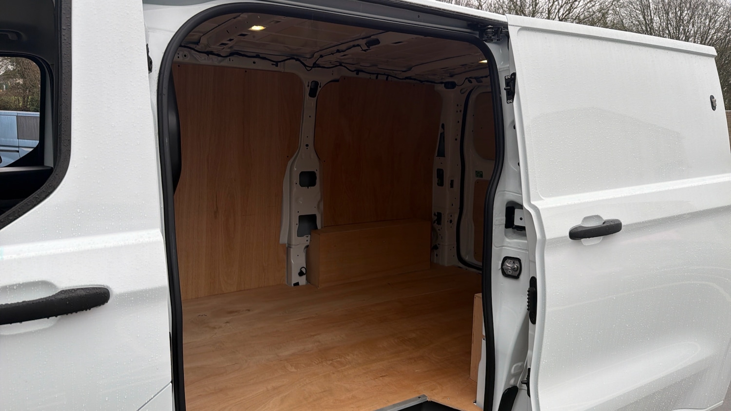 Used Ford Transit Custom 2025 for sale - 77449456: Photo 5