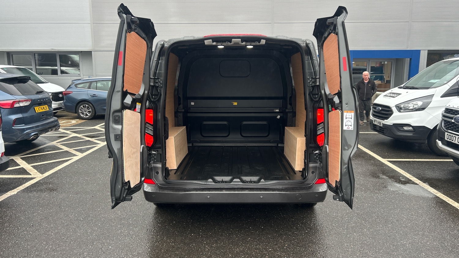 Used Ford Transit Custom 2025 for sale - 77687931: Photo 12