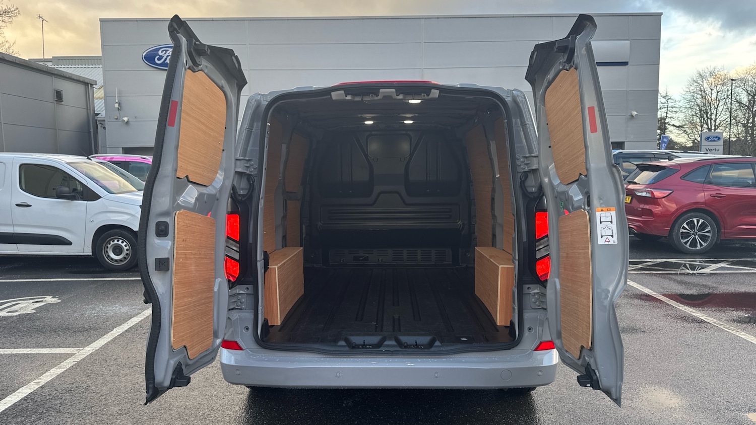 Used Ford Transit Custom 2025 for sale - 77135673: Photo 3