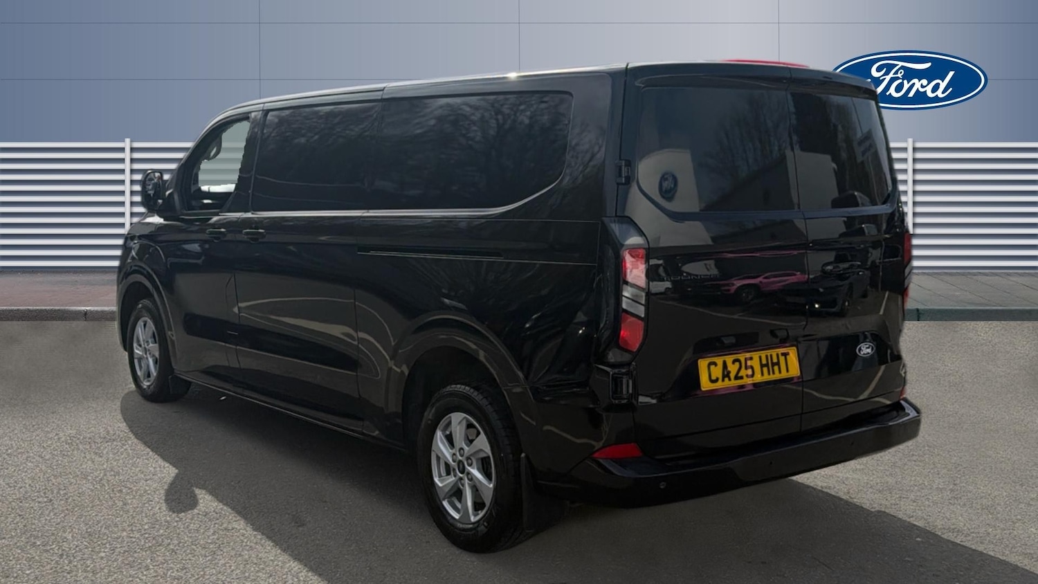 Used Ford Transit Custom 2025 for sale - 77930472: Photo 2