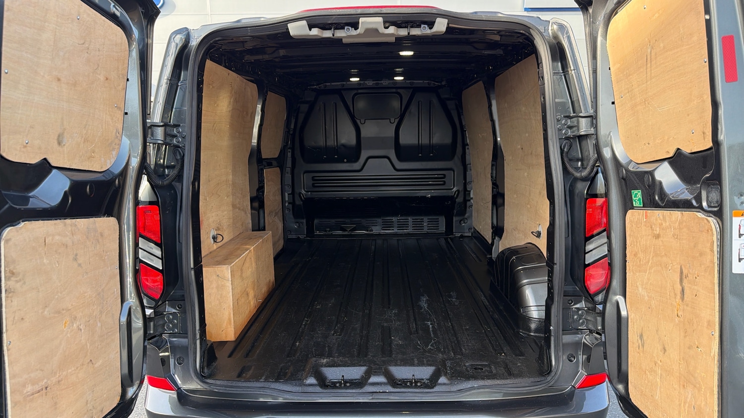 Used Ford Transit Custom 2025 for sale - 77774391: Photo 3