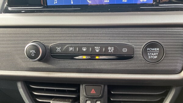 Used Ford Transit Courier 2024 for sale - 76170356: Photo 37