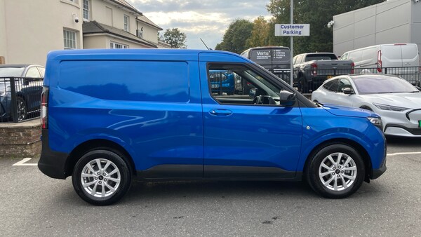 Used Ford Transit Courier 2024 for sale - 76170356: Photo 9