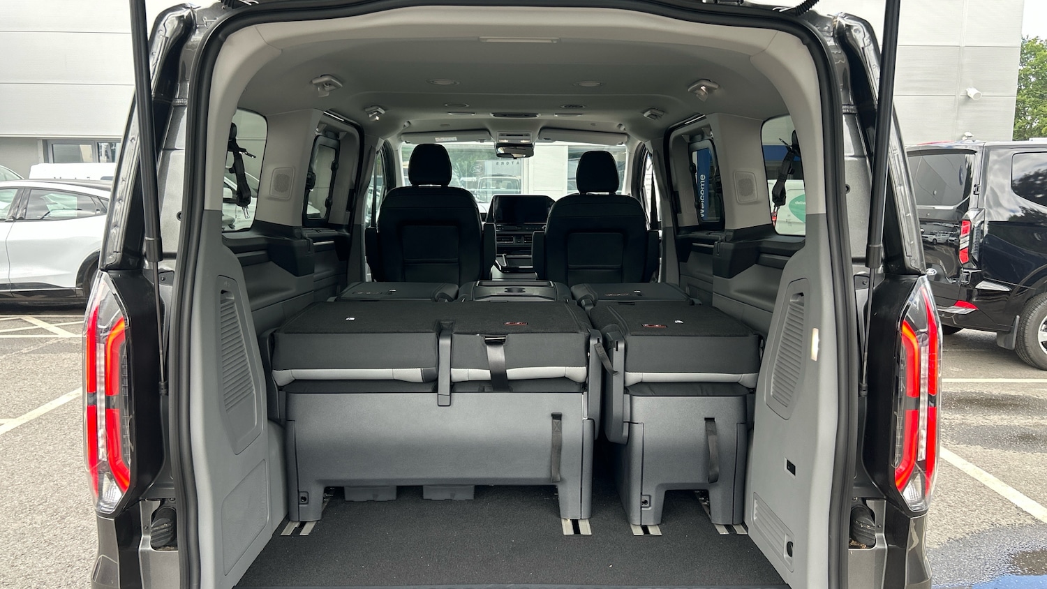 Used Ford Tourneo Custom 2026 for sale - 78155251: Photo 12