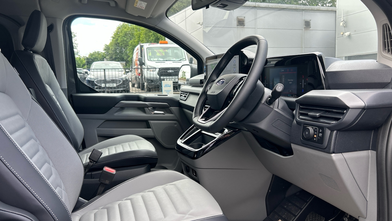 Used Ford Tourneo Custom 2026 for sale - 78155251: Photo 6