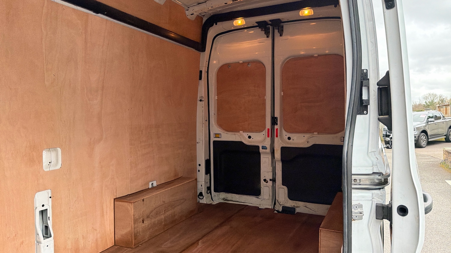 Used Ford Transit 2019 for sale - 77915878: Photo 14