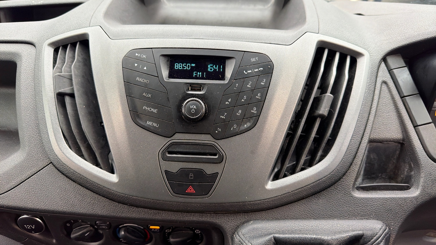 Used Ford Transit 2019 for sale - 77915878: Photo 15