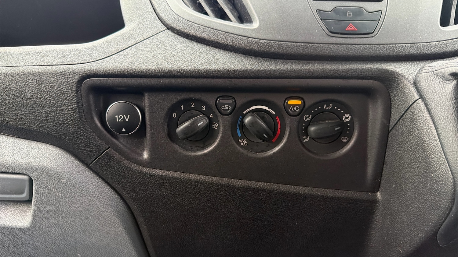 Used Ford Transit 2019 for sale - 77915878: Photo 25