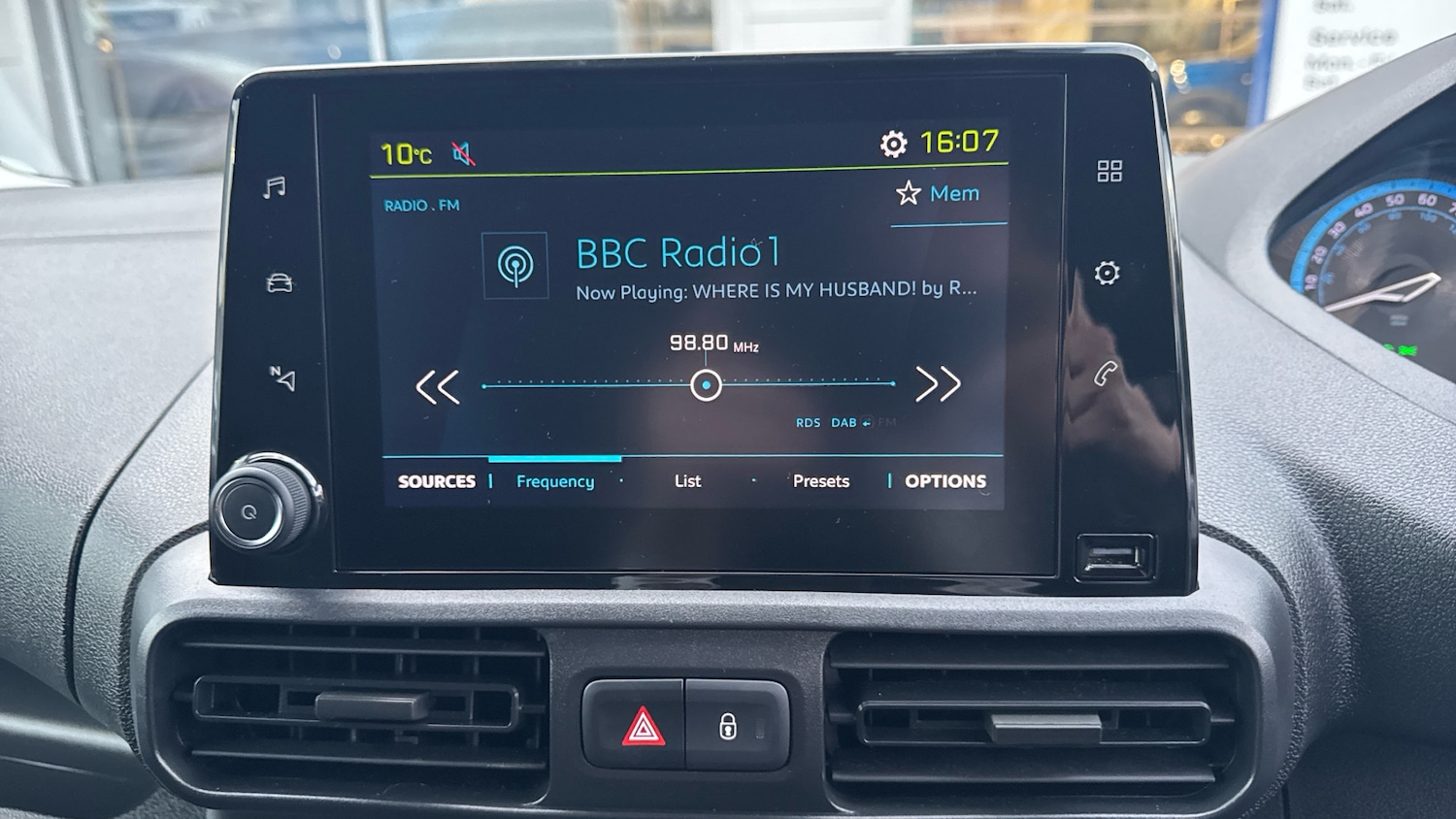 Used Peugeot Partner 2023 for sale - 77446998: Photo 15