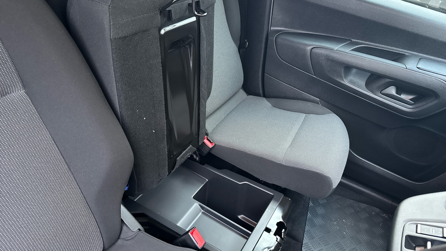 Used Peugeot Partner 2023 for sale - 77446998: Photo 32