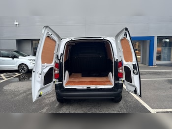 Used Peugeot Partner 2023 for sale - 77446998: Photo