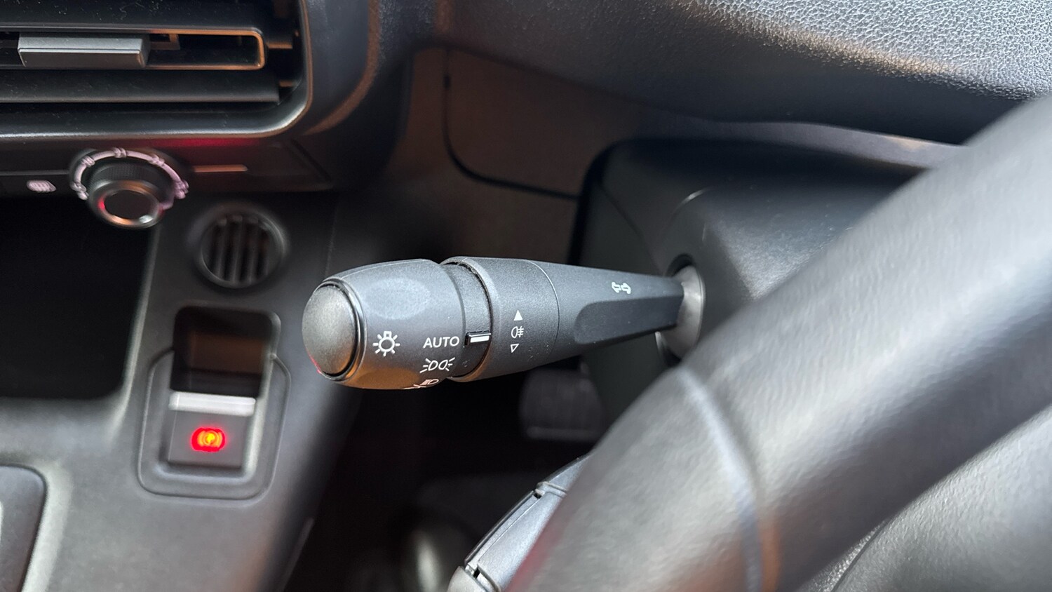 Used Peugeot Partner 2023 for sale - 77446998: Photo 47